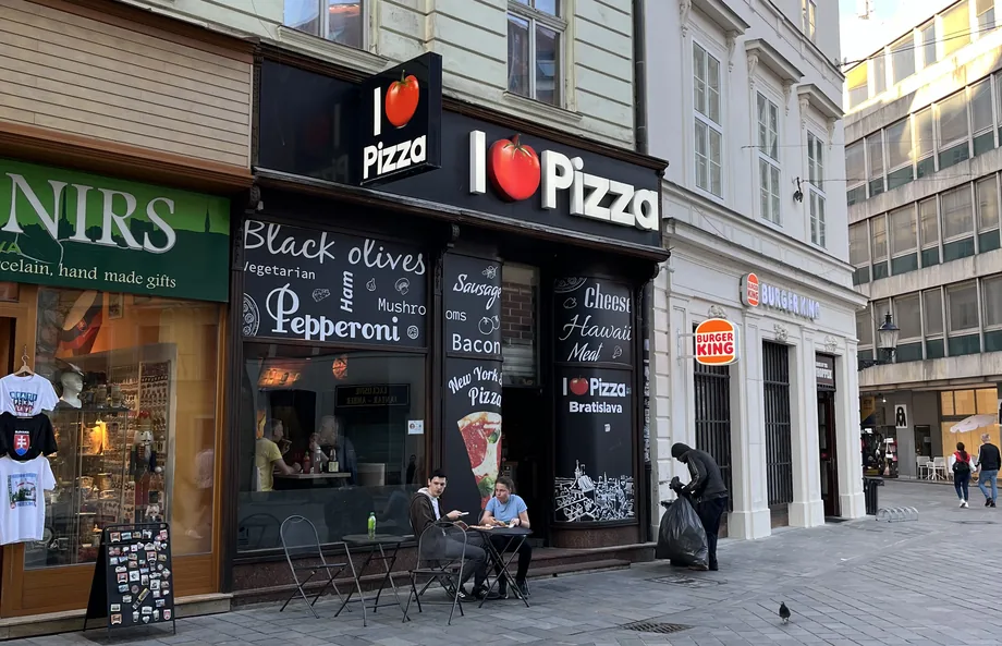 Prevádzka I Love Pizza na Rybárskej bráne